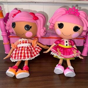Lalaloopsy bundle.  2 dolls and one bed.